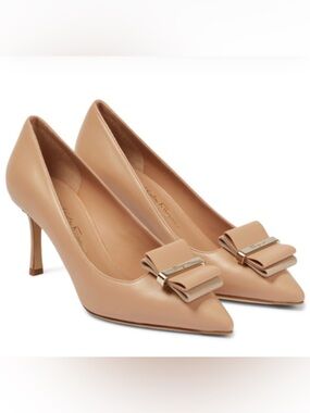 Salvatore Ferragamo Double Bow Pump Shoe In Beige